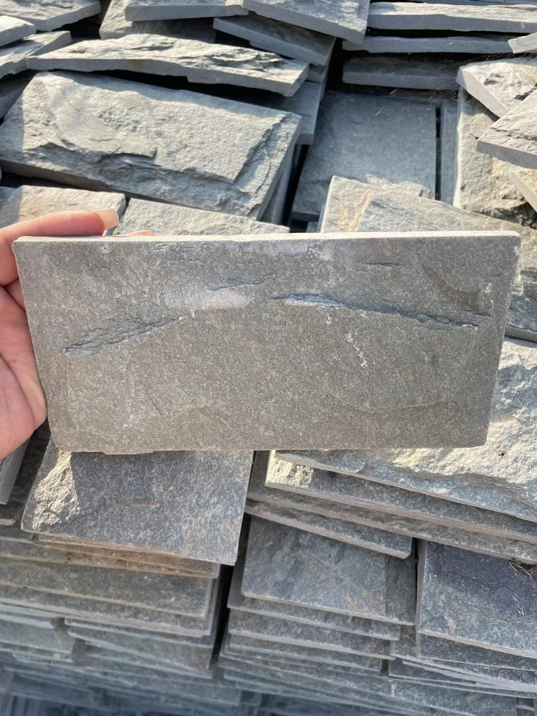 芝麻白石材批發(fā)廠家附近火燒板供應(yīng)商推薦